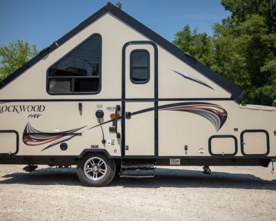 2016 Forest River Rockwood Hard Side A212HW