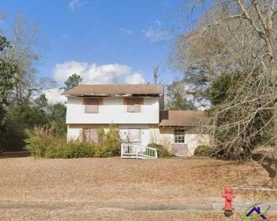 5 Bedroom 2BA 2248 ft Single Family Home For Sale in FORT VALLEY, GA