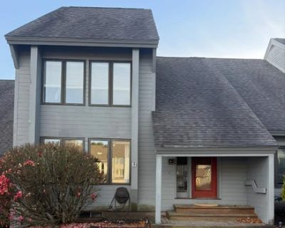 2 Bedroom 2BA 1756 ft Condo For Sale in DERRY, NH