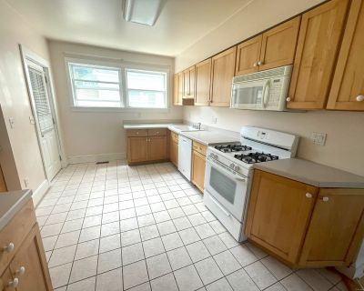 2 Bedroom 1BA 1250 ft Apartment For Rent in Norwalk, CT