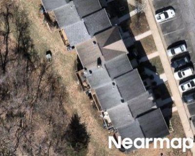 2 Bed 1.5 Bath Bankruptcy Property in Manassas, VA 20110 - Georgian Ct