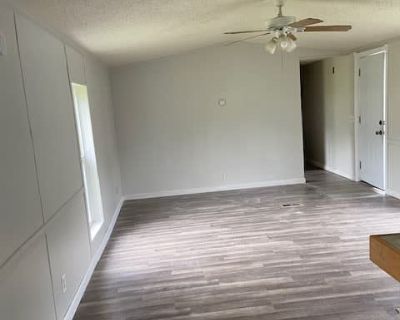 3 Bedroom 2BA 980 ft Apartment For Rent in Gardiner, ME