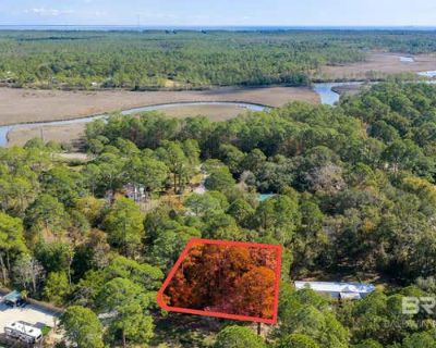 Single Family Home For Sale in CODEN, AL