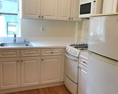 2 Bedroom 1BA Apartment For Rent in Manhattan, NY