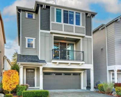 4 Bedroom 3BA 2449 ft House For Rent in Lynnwood, WA