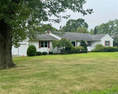 4 Bedroom 2BA 1600 ft Single Family Home For Sale in SOUTHOLD, NY