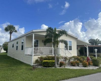 3 Bedroom 2BA 1352 ft Mobile Home For Rent in Riviera Beach, FL