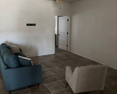 Private room with own bathroom in a House, Yuma, AZ 85365