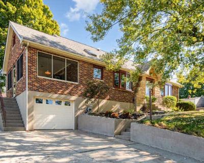 4 Bedroom 2BA 1848 ft Single Family Home For Sale in FORT WRIGHT, KY