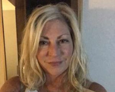 Lisa Walker, 63 years, Female. Looking in: Greenville, Greenville County, SC