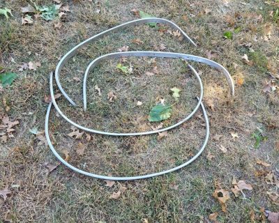 1964 65 Pontiac GTO Wheel Well Opening Moldings
