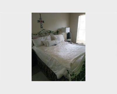 Room for Rent with Private Bathroom in 2 bedrooms Apartment, Pleasant Hill, California