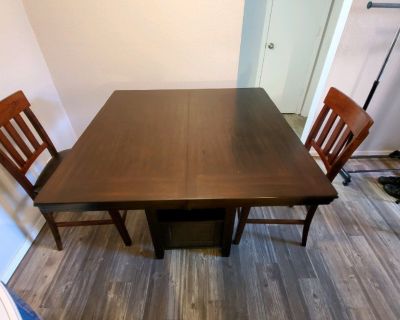 HADDIGAN COUNTER HEIGHT DINING ROOM TABLE AMD CHAIRS