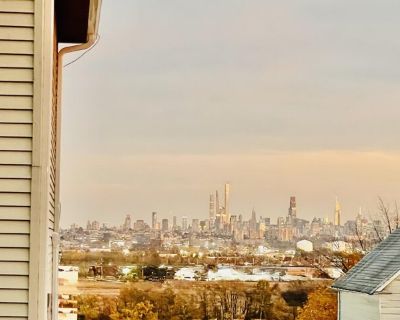 724 6th St Unit 1. Location and comfortable space with NYC view:) 2nd floor apt in 2 fam house. Check out this spacious 3-bedroom, 1.5 -bath apartment just a 12-minute walk to the train and bus to NYC perfect for commuters! Open concept living and dining room, makes your entertainment more comfortable. You'll love the hardwood floors, laundry room, and a modern kitchen thats both stylish and pr...