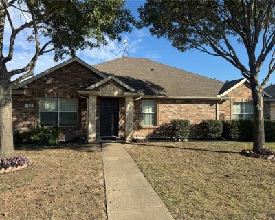 108 Hollow Tree Drive. Property for Rent in Red Oak, TX for $2,050 with 4 bedrooms and 2 full baths. This 1,636 square foot property was built in 2004 on a lot size of 0.162.. Development. More pictures coming soon. Freshly Painted, replaced all flooring with luxury vinyl plank. Spacious kitchen. Split Bedrooms. 2inch faux wood blinds and ceiling fans throughout. Updated hardware throughout. Cl...