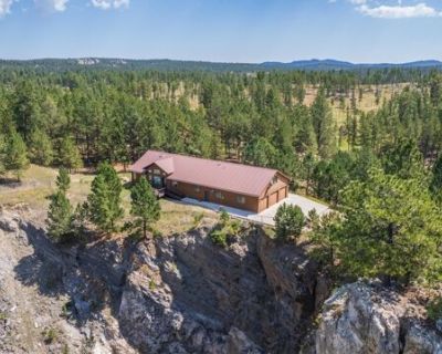 Woodnote Ln, Custer, Home For Sale