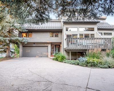 4 Bedroom 3BA Retreat Vacation Rental in Mountain Retreat , Eagle-Vail, CO