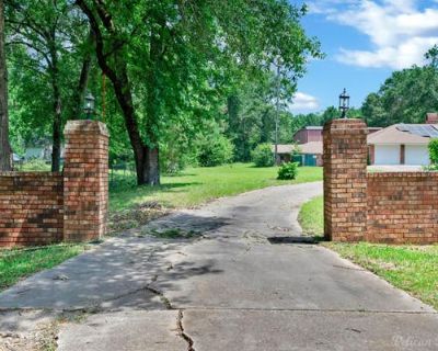 4 Bedroom 4BA 3881 ft Single Family Home For Sale in GREENWOOD, LA
