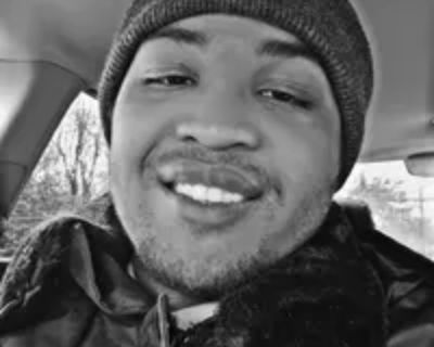 Thomas H is looking for a New Roommate in Saint Louis with a budget of $600.00
