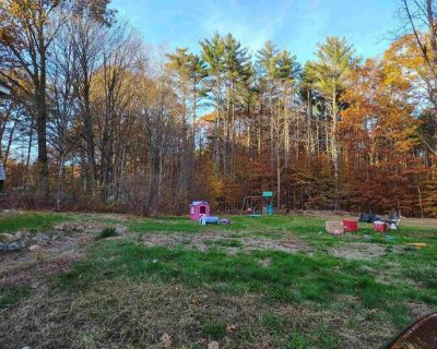 274 Depot St Unit B. Impressive! A one-bedroom ADU in Andover is available for $1, 400 monthly, with utilities to be covered by you. You have the option to ride your bike or snowmobile and gain access to the Northern Rail Trail. Consider hiking up Mt. Kearsarge. Take pleasure in this new apartment and everything the nearby area provides. will be ready to move in mild nov.. 1 Bedroom. 1 Bathroom...