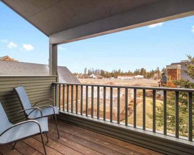 2 Bedroom 2BA 1033 ft Condominium For Sale in SISTERS, OR