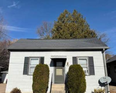 2 Bedroom 1BA 852 ft Single Family Home For Sale in OSHKOSH, WI