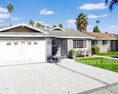 4 Bedroom 2BA 1353 ft Pet-Friendly Apartment For Rent in San Jose, CA