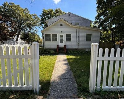 A Laurel Blvd Unit A, Ronkonkoma, Flat For Rent