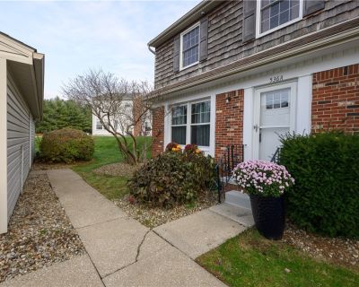 3 Bedroom 1BA 1152 ft Condo For Sale in Barberton, OH