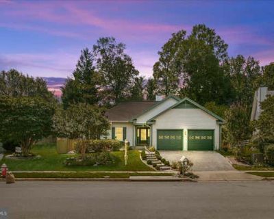 4 Bedroom 4BA 2326 ft Single Family Home For Sale in SPRINGFIELD, VA