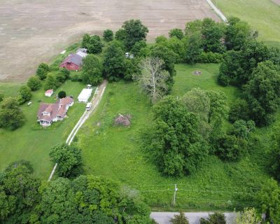3 Bedroom 1BA 2488 ft Single Family House For Sale in Knightstown, IN