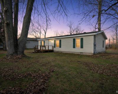 3 Bedroom 2BA 920 ft Single Family House For Sale in Burt, MI