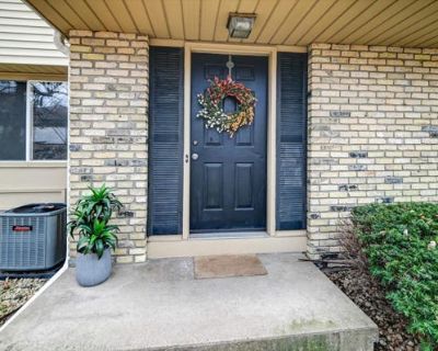 2 Bedroom 2BA 1074 ft Condo For Sale in MADISON, WI