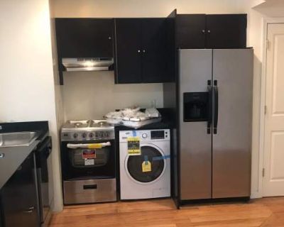 1 Bedroom 1BA 624 ft Pet-Friendly Apartment For Rent in Queens, NY