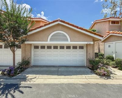 2 Bedroom 3BA 1240 ft Townhouse For Sale in OAK PARK, CA