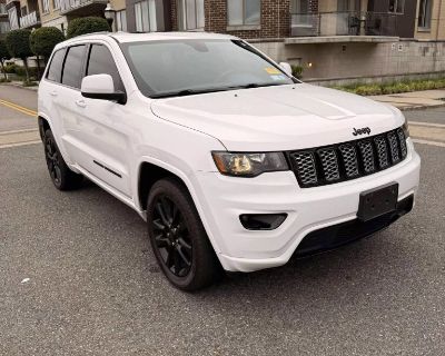 2018 Jeep Grand Cherokee Altitude Sport Utility 4D