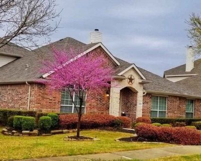 Total rooms: 4. Deposit: $251.00 * Utilities included?: Yes * Fees apply?: No. References are not required. No preference. Non-smoking. Not for couples. Age preference: 18 - 99. Furnishings: Unfurnished * Parking: Yes * Garage: No * Yard/patio: No * Balcony/roof terrace: No * Disabled access: No * Living room: No * Broadband included: Yes. Availability Available Now Minimum term 12 months Maxim...