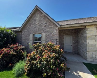 2613 135th St. Townhome Located South Of Town Near Cooper Elementary This is a charming two bedroom, two bath home features a modern style and an open concept. You can find vinyl flooring throughout the common areas, and carpet in both bedrooms. Granite counter tops in the kitchen and bathrooms bring an elegant touch to the home. The kitchen appliances are stainless steel. You will need to supp...