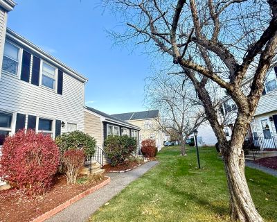 2 Bedroom 1BA 1080 ft Condo For Rent in Glastonbury, CT