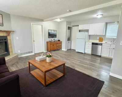 2 Bedroom 2BA Pet-Friendly Apartment For Rent in Colorado Springs, CO