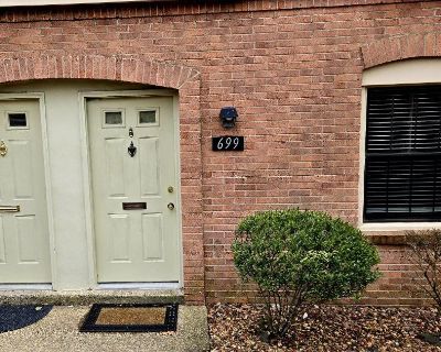1 Bedroom 1BA Apartment For Rent in Pennsbury, PA