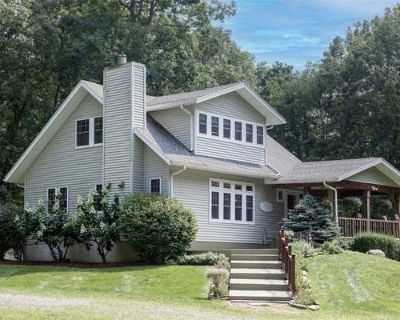 3 Bedroom 2BA 2100 ft Single Family Home For Sale in GROVELAND, NY