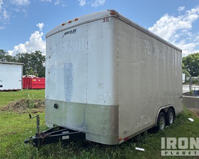 2006 Homesteader 16 ft T/A Enclosed Trailer