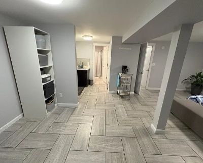 Pet friendly $900 per month room to rent in East Meriden