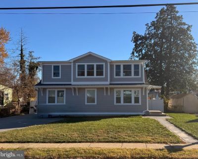 4 Bedroom 3BA 1932 ft Apartment For Rent in Falls Church, VA