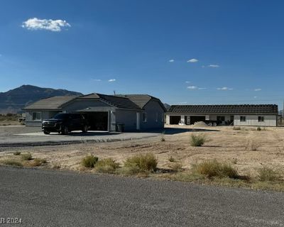 6 Bedroom 4BA 2845 ft Single Family House For Sale in Pahrump, NV