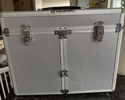 TOP PERFORMANCE PROFESSIONAL ALUMINUM GROOMING CASE
