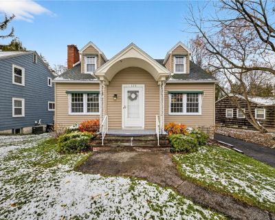 3 Bedroom 1BA 1587 ft Single Family House For Sale in Dewitt, NY