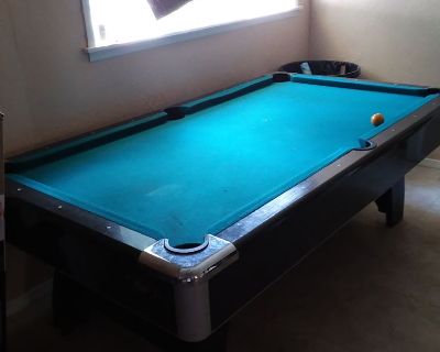 Pool table
