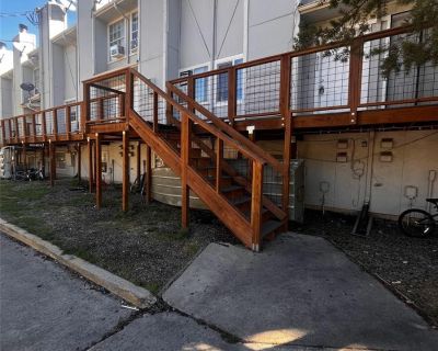 3 Bedroom 1BA 1370 ft House For Rent in Lakewood, CO